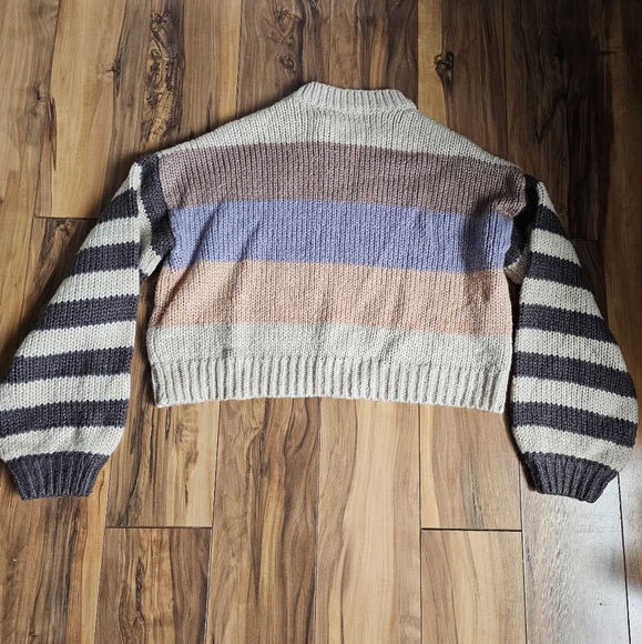 Willow & Wind Cropped Stripe Sweater - Picture 2 of 6